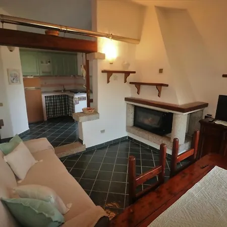 Casa In Collina, Con Vista Mare